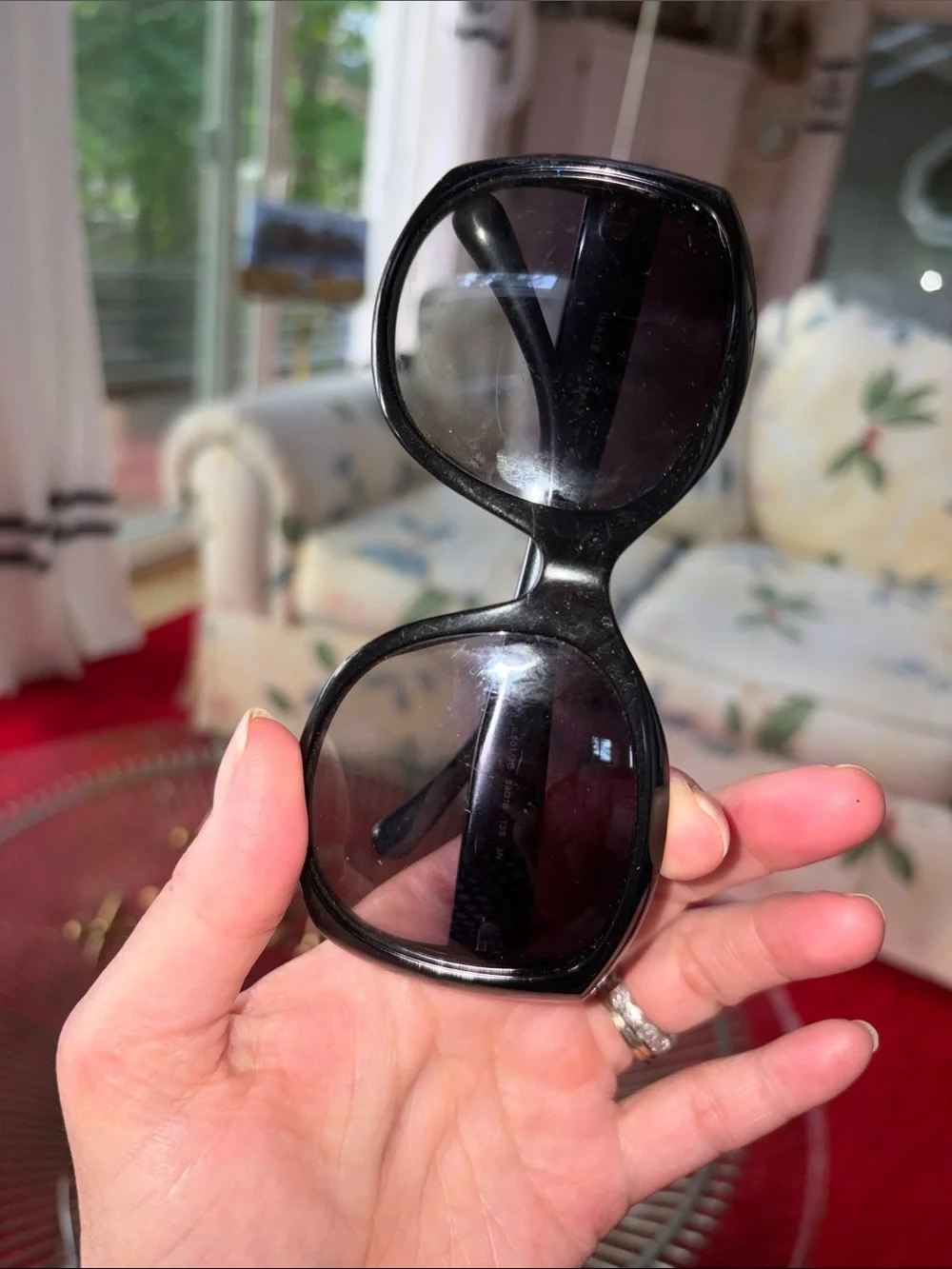 CHANEL Black Oversized Cat-Eye Sunglasses